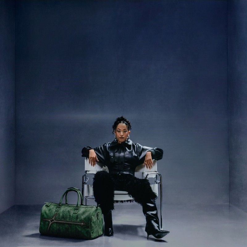 Copertina Invisible
