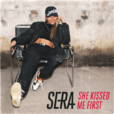 Copertina She Kissed Me First